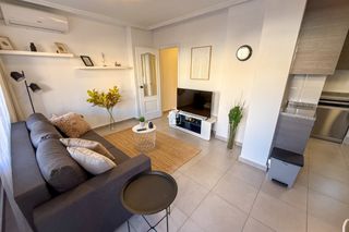 Rent Penthouse in Zona Playa de los Locos. Disponible desde ya para larga temporadase ofrece este encantado