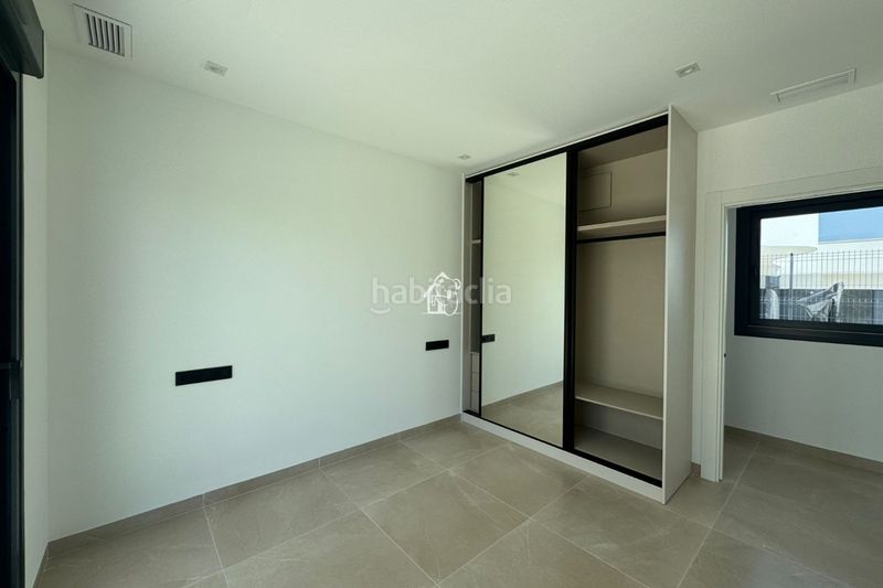 Foto b956d864-63de-49bc-9ea1-1eef56e2d7b1. Casa amb piscina a Algorfa