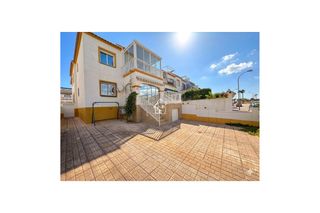 Lloguer Casa a La Florida. Disponible desde ya para larga duraciónse ofrece esta acogedora