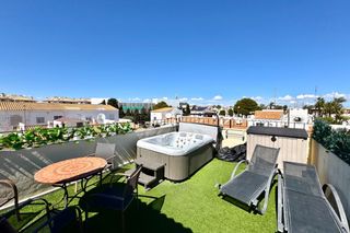 Affitto Casa in Villamartín-Las Filipinas. Disponible desde ya para larga temporada.este bungalow de alquil