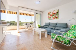 Affitto Piano terra in Zona Playa de los Locos. Disponible de septiembre a juniose ofrece este fantástico aparta