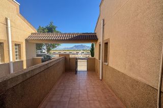 Lloguer Casa adossada a Bigastro. Disponible desde ya para larga duraciónse ofrece esta fantástica