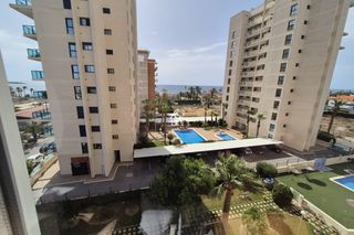 Alquiler Apartamento en La Veleta. Disponible para larga duración desde septiembre.luminoso y moder