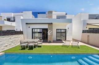 Lloguer Casa a Benijófar. Disponible desde ya para larga temporadadescubre este espectacul