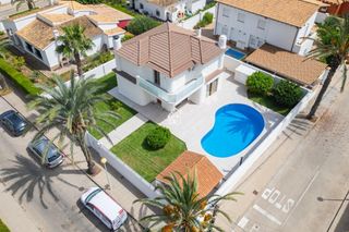 Haus in Cabo Roig. Disponibilidad en ventadescubre esta espectacular villa independ