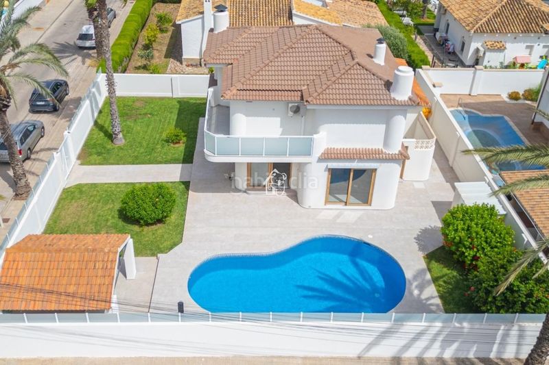 Foto 733ee18b-dfe3-44b7-b5e6-8a7105228659. Casa amb aparcament piscina a Cabo Roig Orihuela