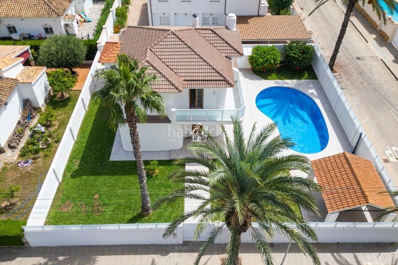 Foto 74d5248e-0a04-4a38-a54a-160da42ffa1a. Casa amb aparcament piscina a Cabo Roig Orihuela