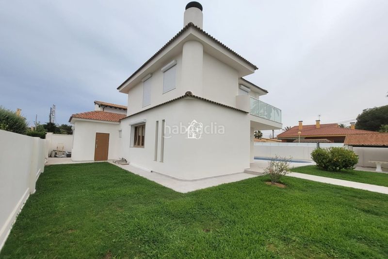 Foto d998cb3f-3d9c-4214-ad95-738af3b7f6cb. Casa amb aparcament piscina a Cabo Roig Orihuela