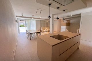 Rent Semi detached house in Campoamor. Disponible de septiembre a juniodisfruta de una estancia única e
