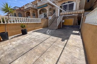 Lloguer Casa adossada a La Florida. Disponible desde ya para larga temporadadescubre este magnífico