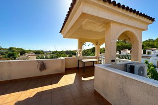 Rent Penthouse in El Pinar de Campoverde. Disponible desde septiembre para larga duraciónático totalmente