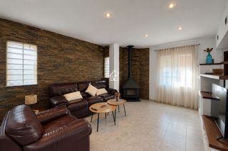 Affitto Casa in Algorfa. Disponible desde octubre para larga temporadase alquila amplia c