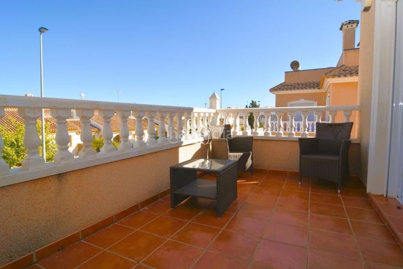 Foto f99f9965-491b-4452-a4ec-28ea43d3e1f0. Lloguer casa adossada amb piscina a Torre de la Horadada Pilar de la Horadada