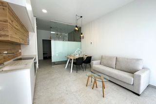Location Studio à Zona Playa de los Locos. Disponible desde septiembre para larga duracióneste estudio reci