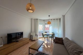 Affitto Piccolo appartamento in Centro - Muelle Pesquero. Disponible para larga duraciónmagnífico piso de 80 m situado en