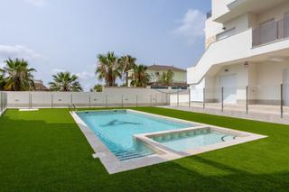 Penthouse en San Miguel de Salinas. Precioso tico de obra nueva