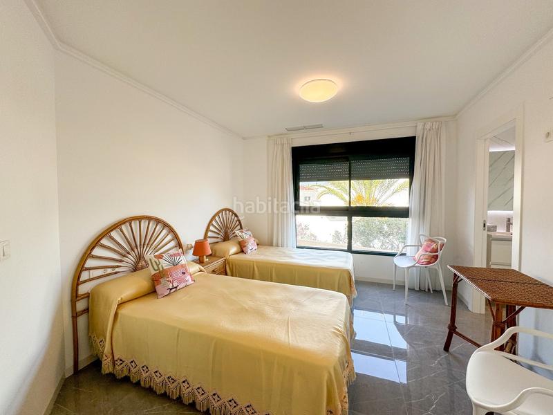Foto ee69213d-2e3a-4174-9018-c998d0ac4ce2. Alquiler chalet villa de lujo en primera linea en cala capitan en Orihuela