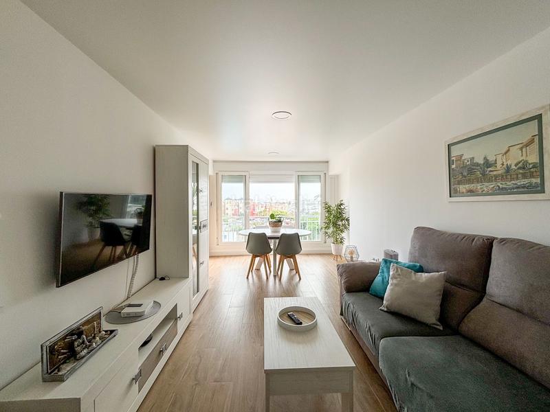 Foto 019ea6c9-48ce-433a-a755-27d75101bb5a. Alquiler apartamento espectacular apartamento con vistas al mar en Torrevieja