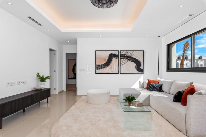 Foto 025922d3-3121-491b-896f-9de85a4a2364. Xalet amb piscina a Rojales