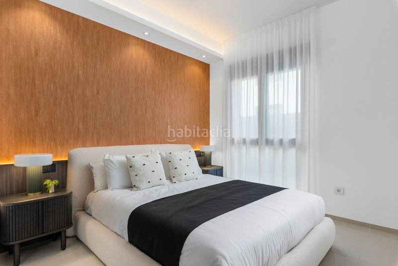 Foto 47706fad-010d-44e4-858d-24485a154008. Xalet amb piscina a Rojales