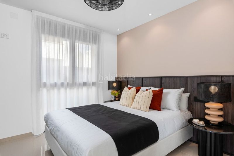 Foto 492fa130-cf0f-4a80-9220-628a2fc7d6a6. Xalet amb piscina a Rojales