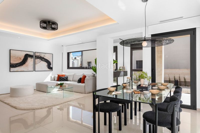 Foto f6727708-5505-4745-9dec-a2af1dd6d4b0. Xalet amb piscina a Rojales