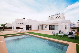 Xalet en Lo Marab�. Espectacular villa independiente llave en mano en ciudad quesada