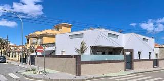 Location Chalet à Torre de la Horadada. Magnifica villa de lujo en torre de la horadada