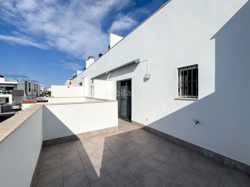 Foto 53802619-fe5c-41a2-95ec-240808b990ed. Duplex con riscaldamento piscina in Torre de la Horadada Pilar de la Horadada