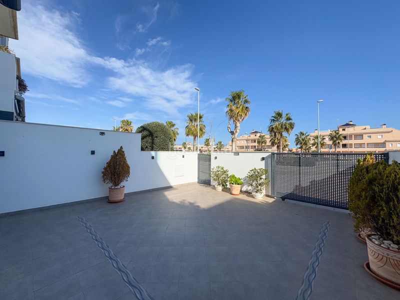 Foto 5ba92aea-abb9-4f6a-8c5b-87313371c2d8. Duplex con riscaldamento piscina in Torre de la Horadada Pilar de la Horadada