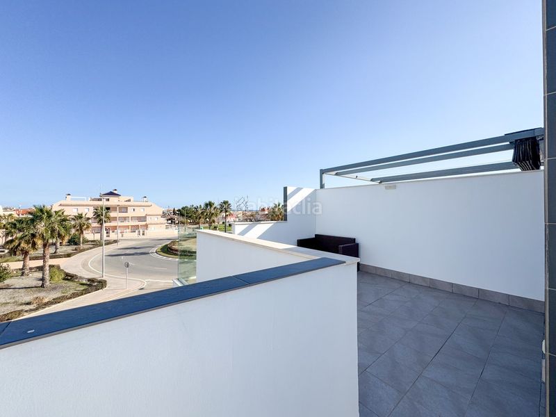 Foto c52511b9-4e25-4469-8360-a440fab53ab3. Duplex con riscaldamento piscina in Torre de la Horadada Pilar de la Horadada