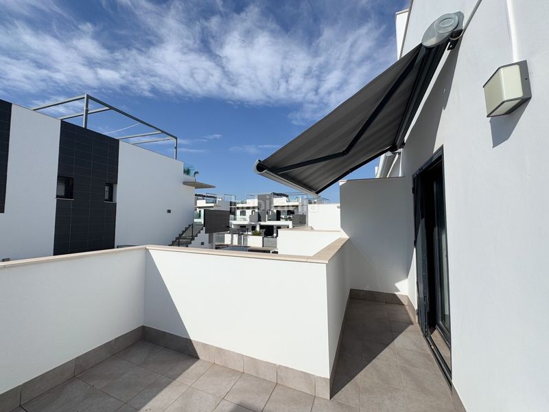 Foto cacfb9ff-72af-4605-9ae8-c76c2942c80b. Duplex con riscaldamento piscina in Torre de la Horadada Pilar de la Horadada