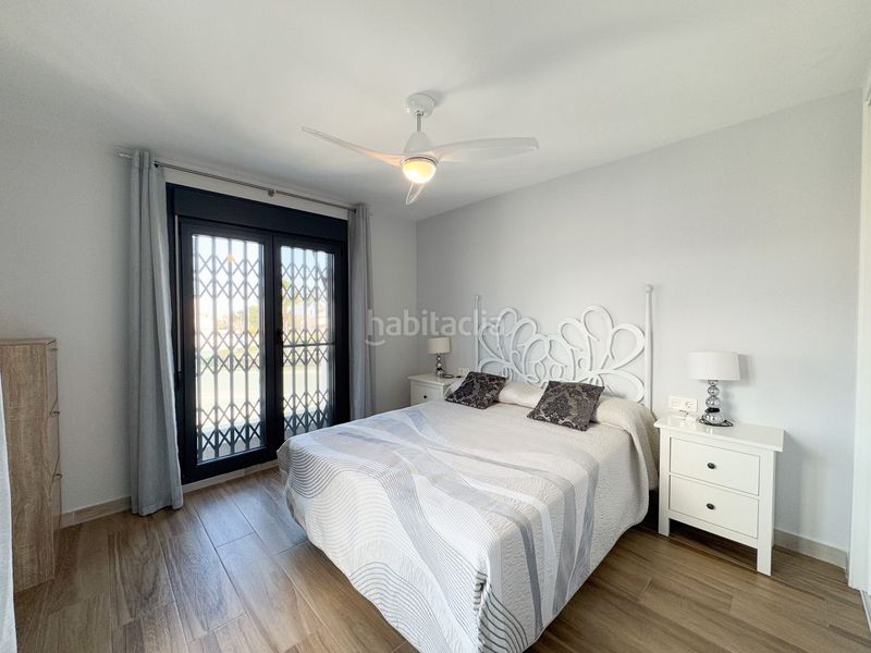 Foto fa66b1eb-4cb3-4854-8242-a407c7e1dc44. Duplex con riscaldamento piscina in Torre de la Horadada Pilar de la Horadada