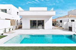 Chalet en Montesinos (Los). Villa moderna en venta en los montesinos  la herrada