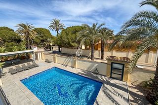 Location Chalet à Cabo Roig. Disponible vacacional, consultar precio por semanasse alquila un