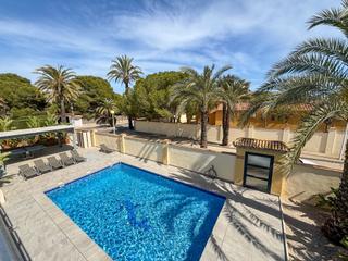 Location Chalet à Cabo Roig. Disponible vacacional, consultar precio por semanasse alquila un