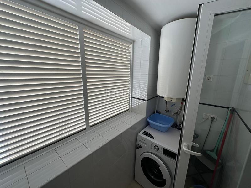 Foto 5ef85fe4-c940-44a6-9bd6-6daa28e34f0b. Lloguer planta baixa amb aparcament piscina a Punta Prima Orihuela