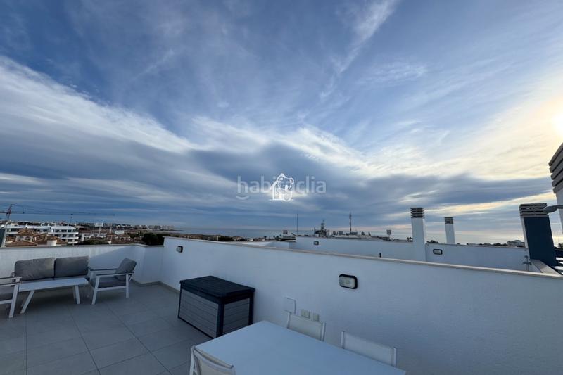 Foto 24970742-d9f5-4d7f-8ff2-4be9a57c90e0. Lloguer pis amb aparcament piscina a Playa Flamenca Orihuela