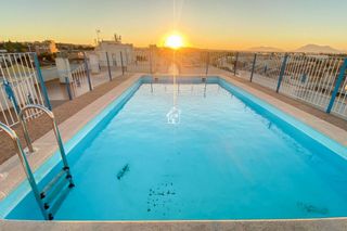 Location Appartement à Rojales. Disponible desde el 15 de abril hasta el 15 de octubre, este enc