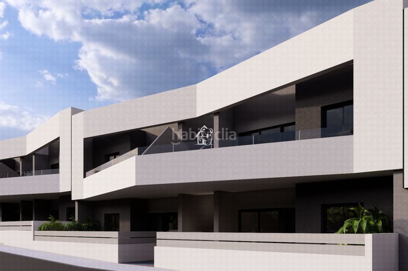 Foto b63229b3-157a-4c8b-a22c-13be66d614bf. Casa amb piscina a San Miguel de Salinas