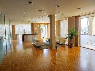 Office space  Calle la fragata. Oficina elegante en venta en puerto marina, benalmádena