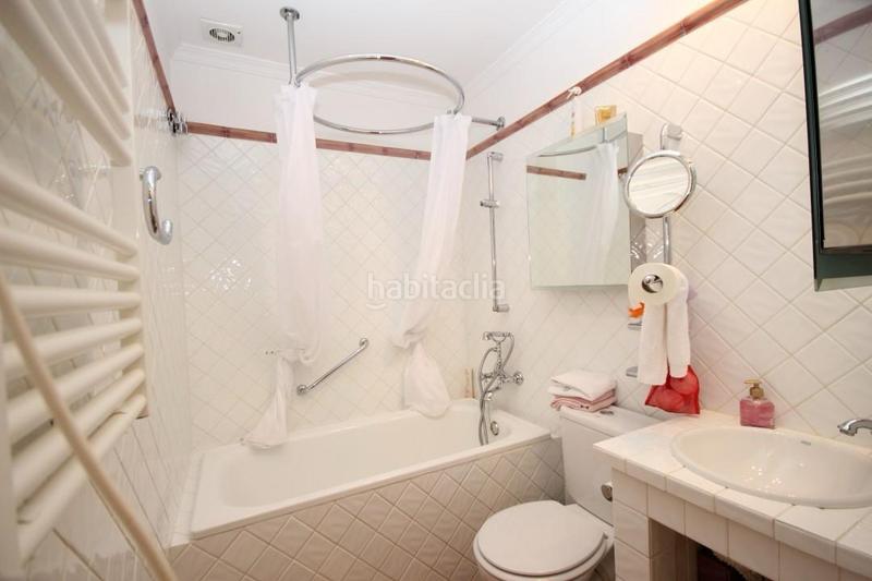 Foto 17683a4d-b7e3-4e08-9f52-f00c005363d1. Chalet exquisita villa en elviria en Santa María Marbella