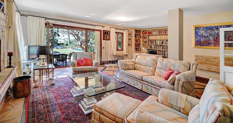 Foto 437a812f-5a9e-4136-8556-f18c531b0aff. Chalet exquisita villa en elviria en Santa María Marbella