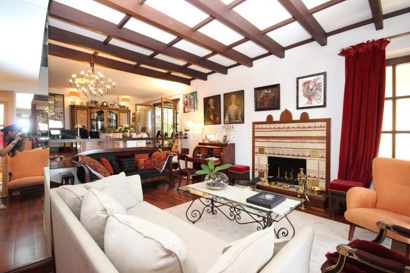 Foto 614ed0f0-9803-457a-8dc1-fb3e25145a06. Chalet exquisita villa en elviria en Santa María Marbella