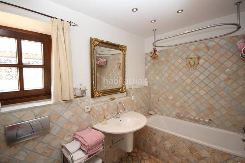 Foto c7add8a1-312c-4f3b-872a-c3f1834cce70. Chalet exquisita villa en elviria en Santa María Marbella