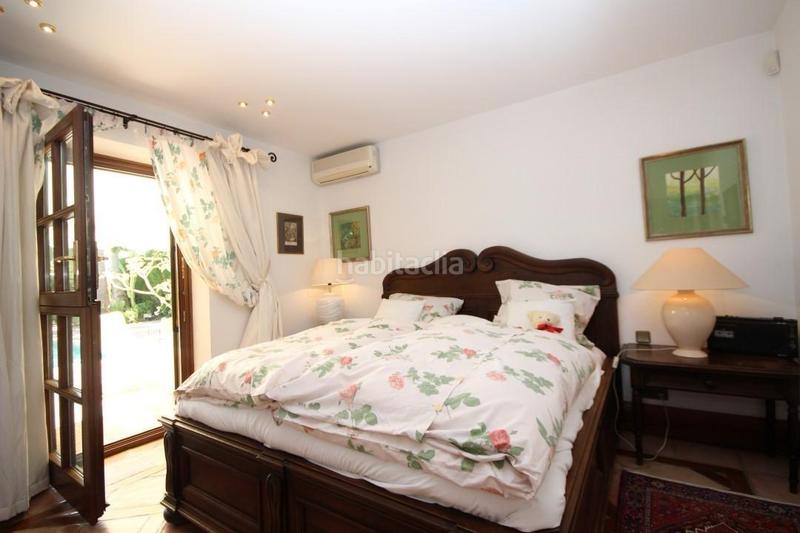 Foto c81b18ed-8155-43eb-b641-4c86bbbee1b4. Chalet exquisita villa en elviria en Santa María Marbella