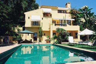 Chalet à Santa María. Exquisita villa en elviria  marbella
