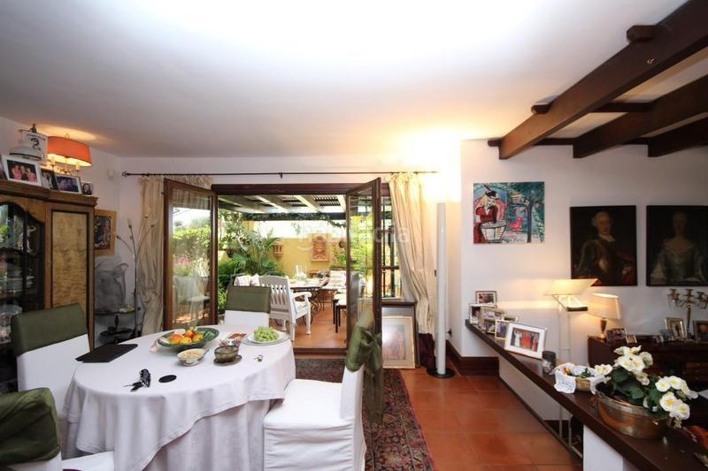Foto e0ae8533-ec12-4eda-bb22-2274d737b356. Chalet exquisita villa en elviria en Santa María Marbella