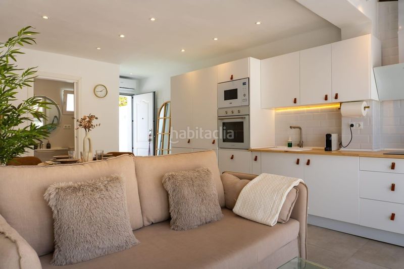 Foto 85eb65b6-f2d3-445c-89c7-d65dd203305e. Casa adossada amb calefacció aparcament a Zona Centro Comercial Torrequebrada Benalmádena