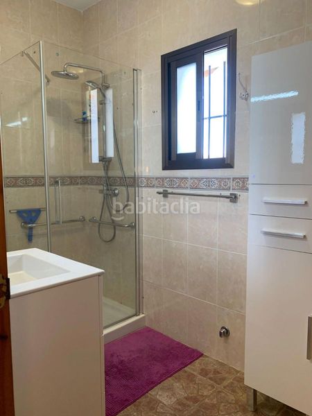 Foto 6ba95261-027f-40c2-be00-a4ff959d2ba8. Casa amb aparcament a la cala Mijas Mijas